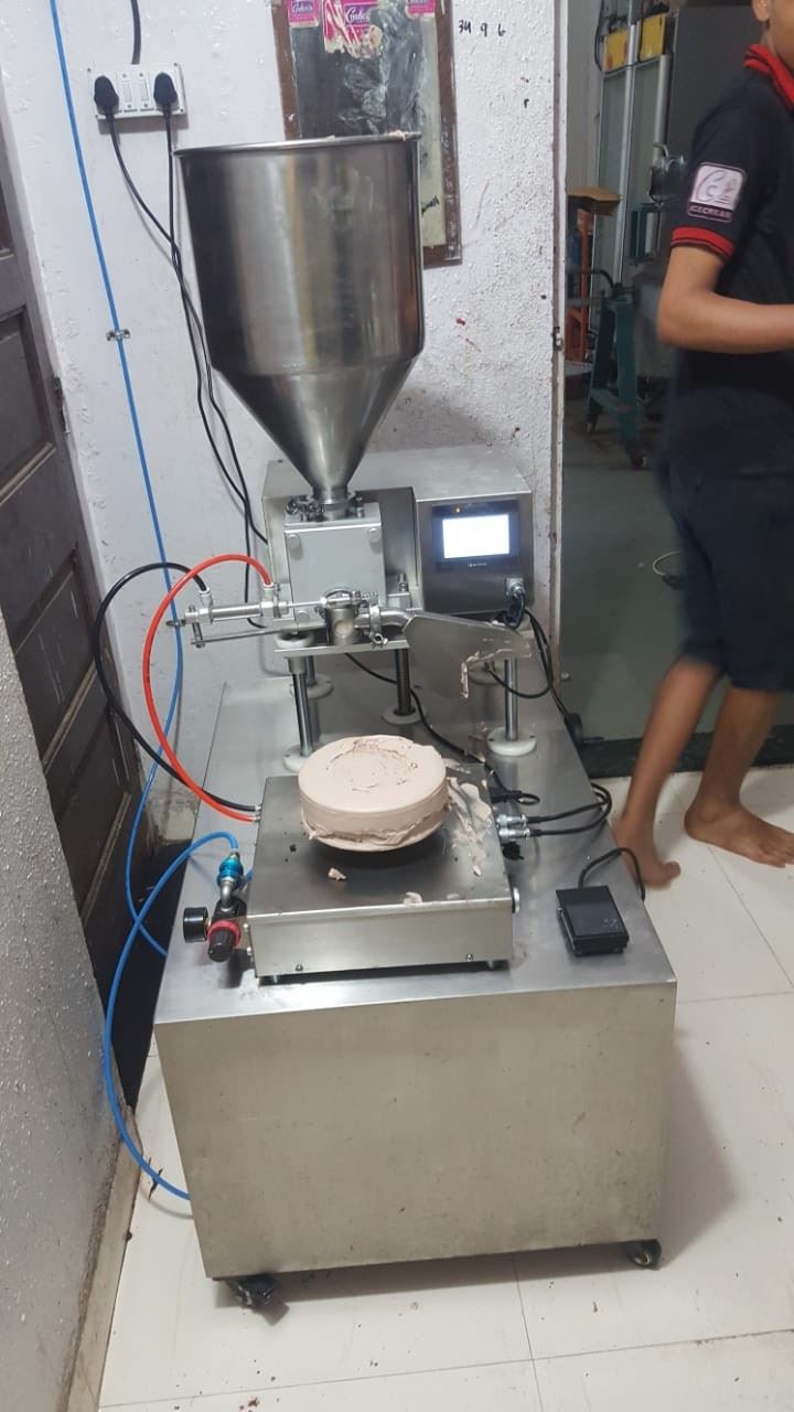 Cake Coating Machine
