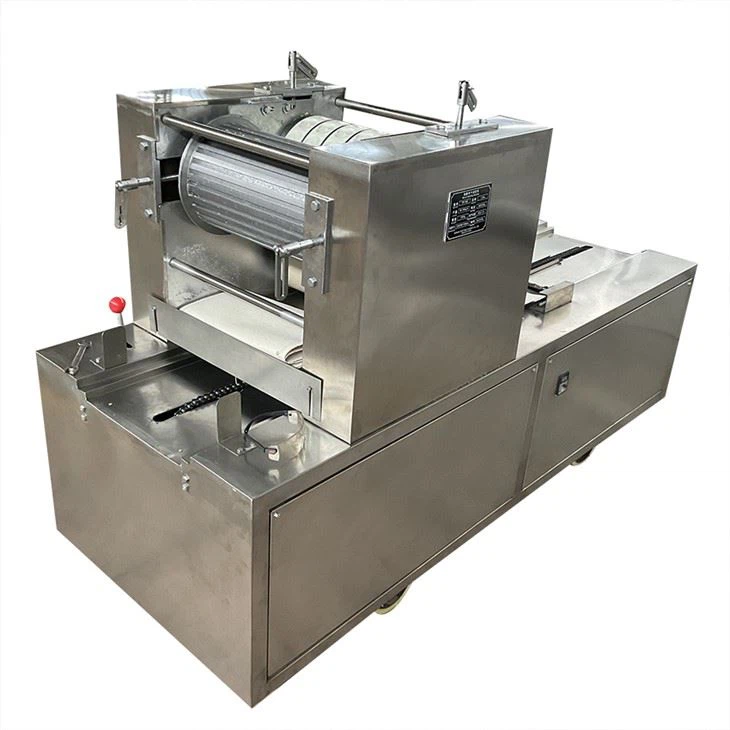Machine de fabrication de biscuits aux noix en forme de coeur