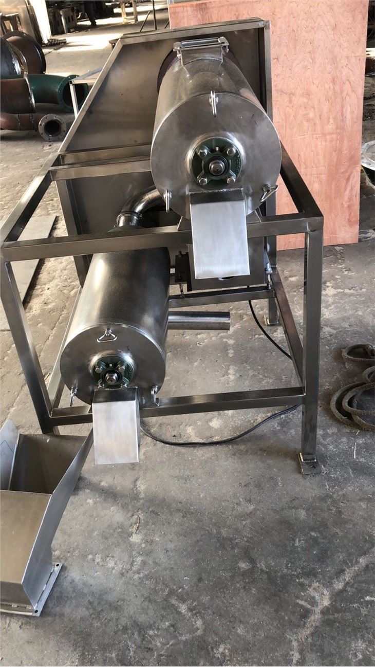 Mango Kernel Removing Machine