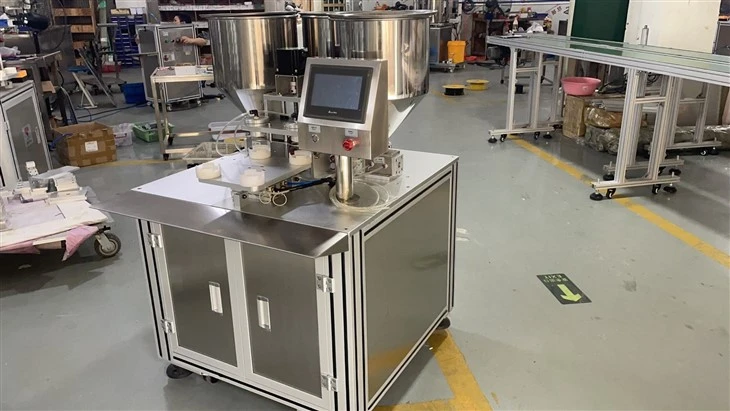Multi Color BB CC Cream Air Cushion Filling Machine suppliers